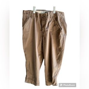 Columbia khaki capri, women’s size 4